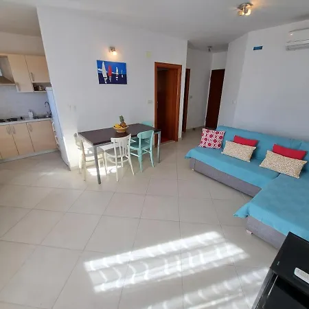 Mlada Apartment *